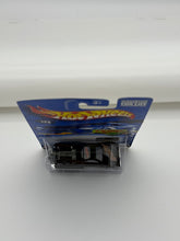 Load image into Gallery viewer, Hot Wheels Tow Jam
