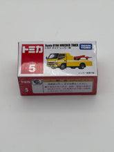 Load image into Gallery viewer, Takara Tomy Toyota DYNA Wrecker Truck
