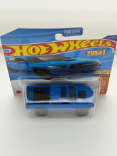 Load image into Gallery viewer, Hot Wheels ‘20 Toyota Tacoma
