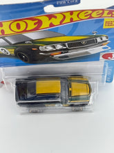 Load image into Gallery viewer, Hot Wheels Mazda RX-3

