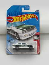Load image into Gallery viewer, Hot Wheels ‘92 BMW M3
