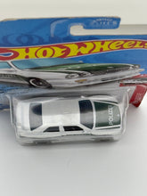 Load image into Gallery viewer, Hot Wheels ‘92 BMW M3
