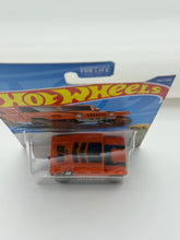 Load image into Gallery viewer, Hot Wheels Humvee
