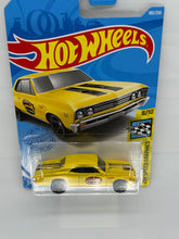Load image into Gallery viewer, Hot Wheels '67 Chevelle SS 396
