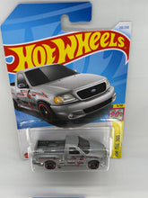 Load image into Gallery viewer, Hot Wheels '99 Ford F-150 SVT Lightning
