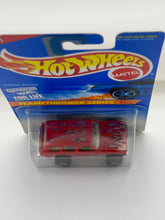Load image into Gallery viewer, Hot Wheels Range Rover
