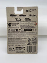 Load image into Gallery viewer, Hot Wheels ‘17 Audi RS 6 Avant
