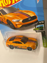 Load image into Gallery viewer, Hot Wheels ‘18 Ford Mustang GT
