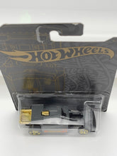 Load image into Gallery viewer, Hot Wheels Aristo Rat
