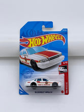 Load image into Gallery viewer, Hot Wheels ‘96 Chevy Impala SS
