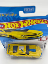 Load image into Gallery viewer, Hot Wheels ‘10 Pro Stock Camaro
