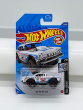 Load image into Gallery viewer, Hot Wheels Big-Air Bel-Air
